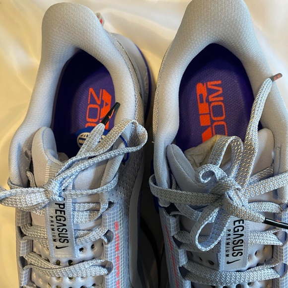 Nike Pegasus Premium Men’s Gray and Purple Sneakers - Picture 10 of 15